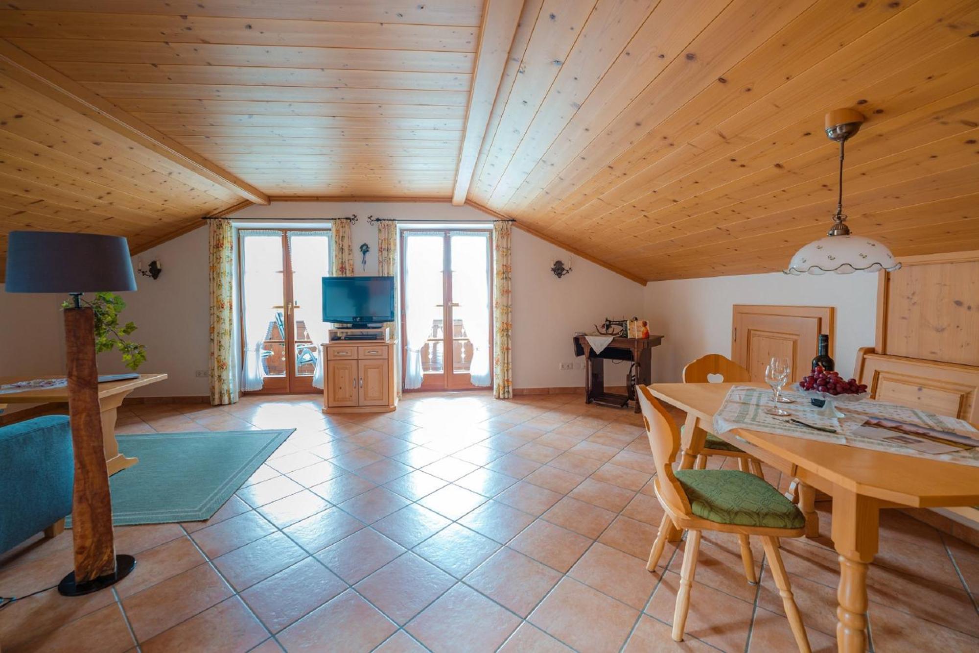 Ferienwohnung Berghof Wallgau Buitenkant foto